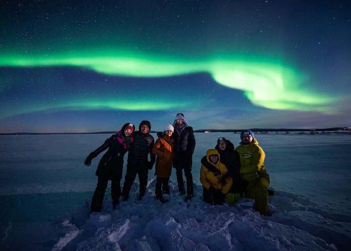 beyond-arctic-northern-lights-rovaniemi-lapland_large
